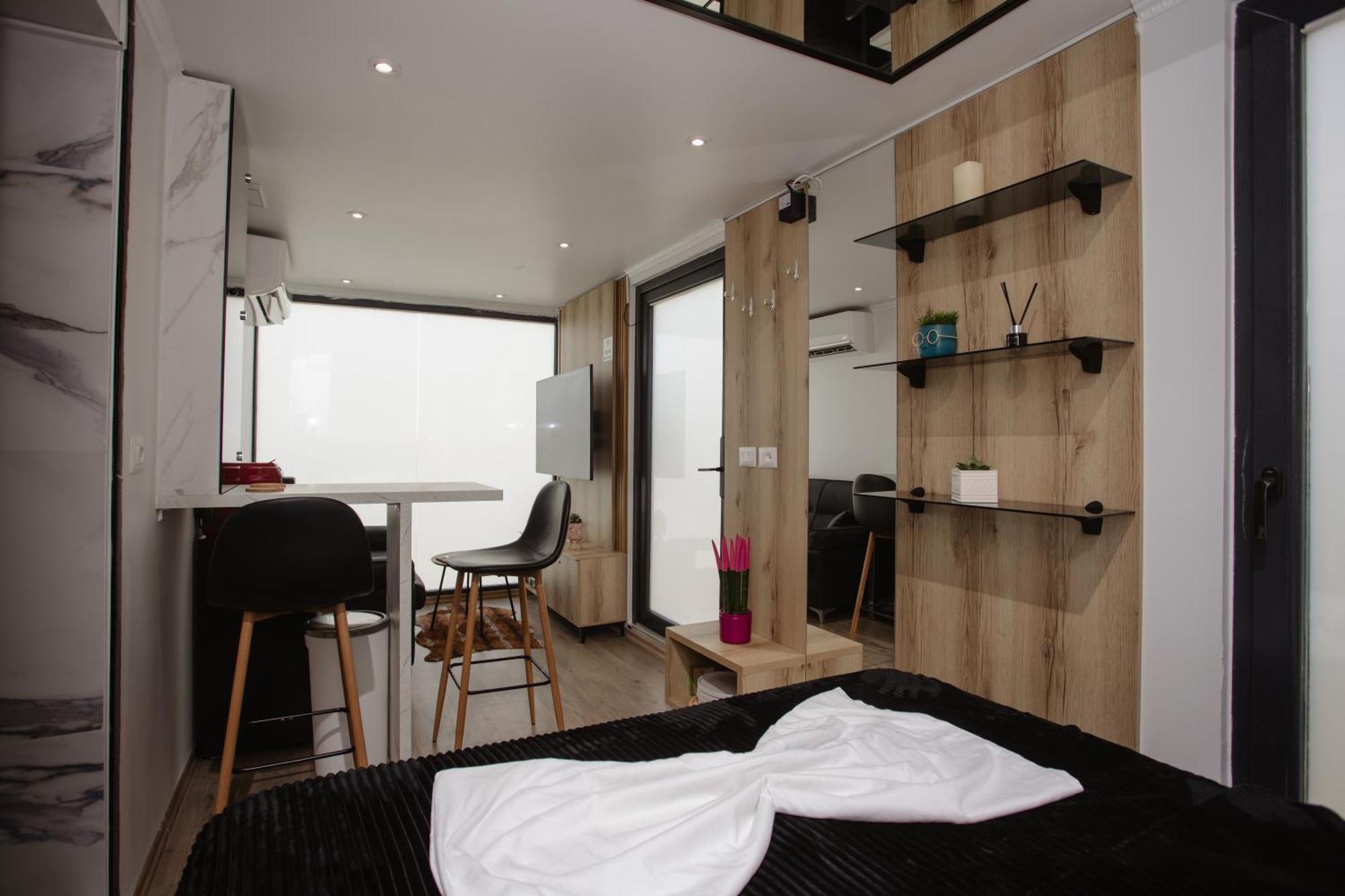 446 Tiny House Shiroke Villa Exterior photo